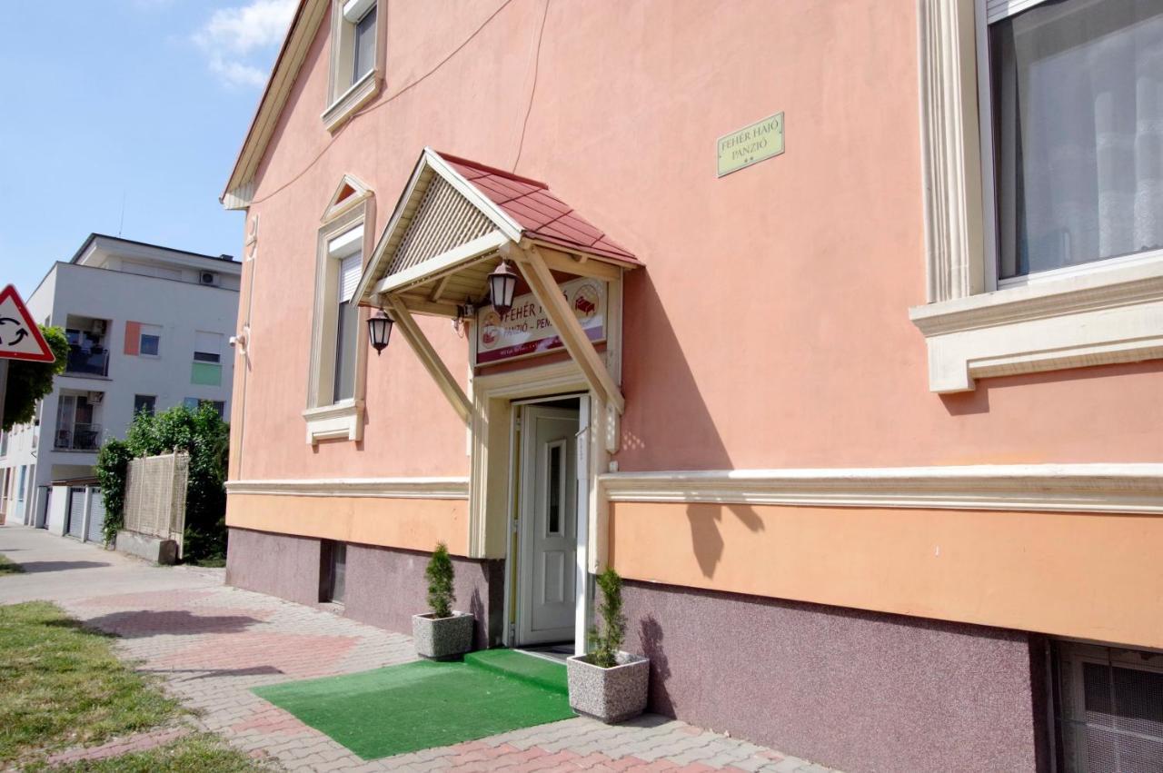 Fehér Hajó Panzió és Vendéglő Győr Extérieur photo