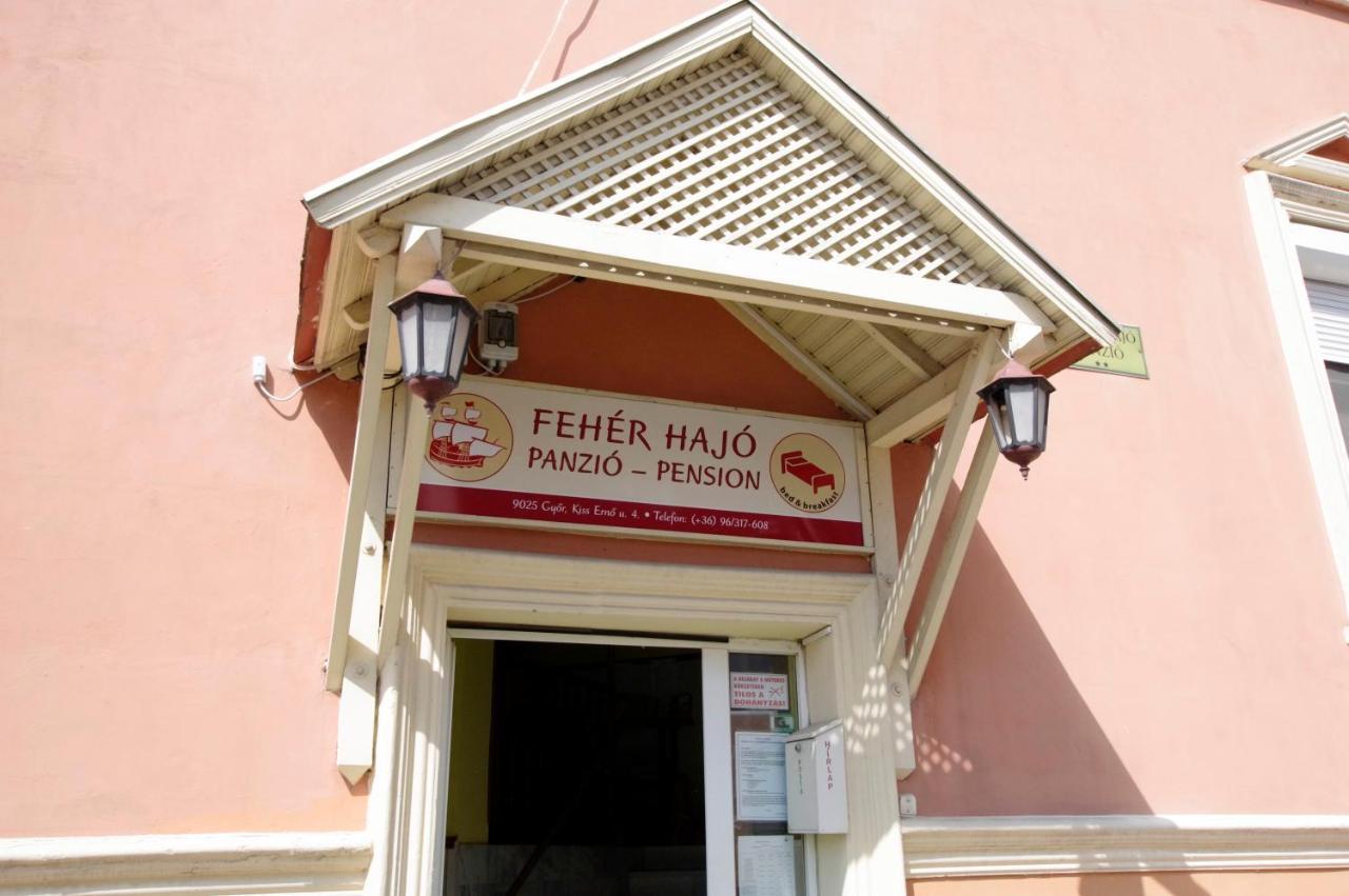 Fehér Hajó Panzió és Vendéglő Győr Extérieur photo