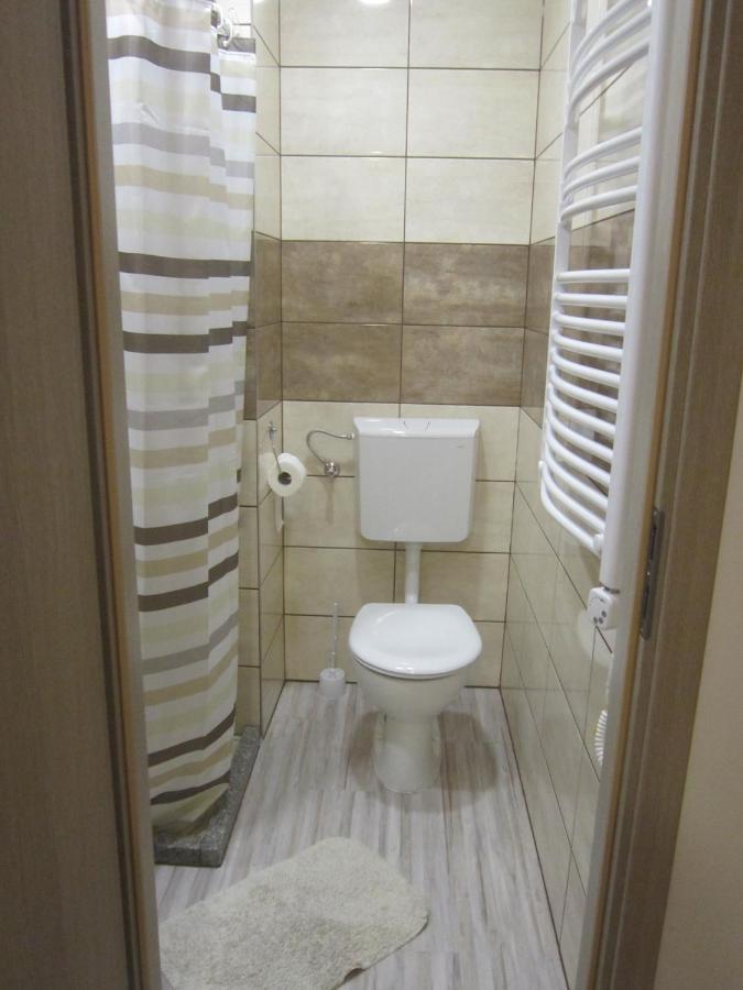 Fehér Hajó Panzió és Vendéglő Győr Extérieur photo